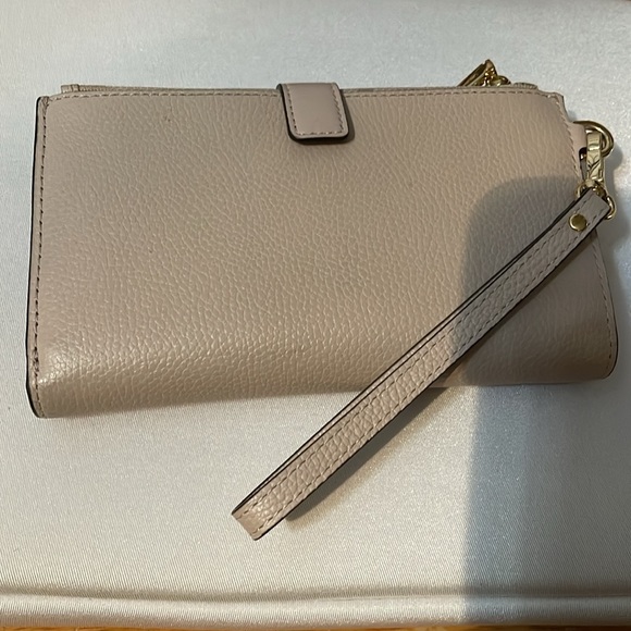 Michael Kors Wristlet - Picture 6 of 9